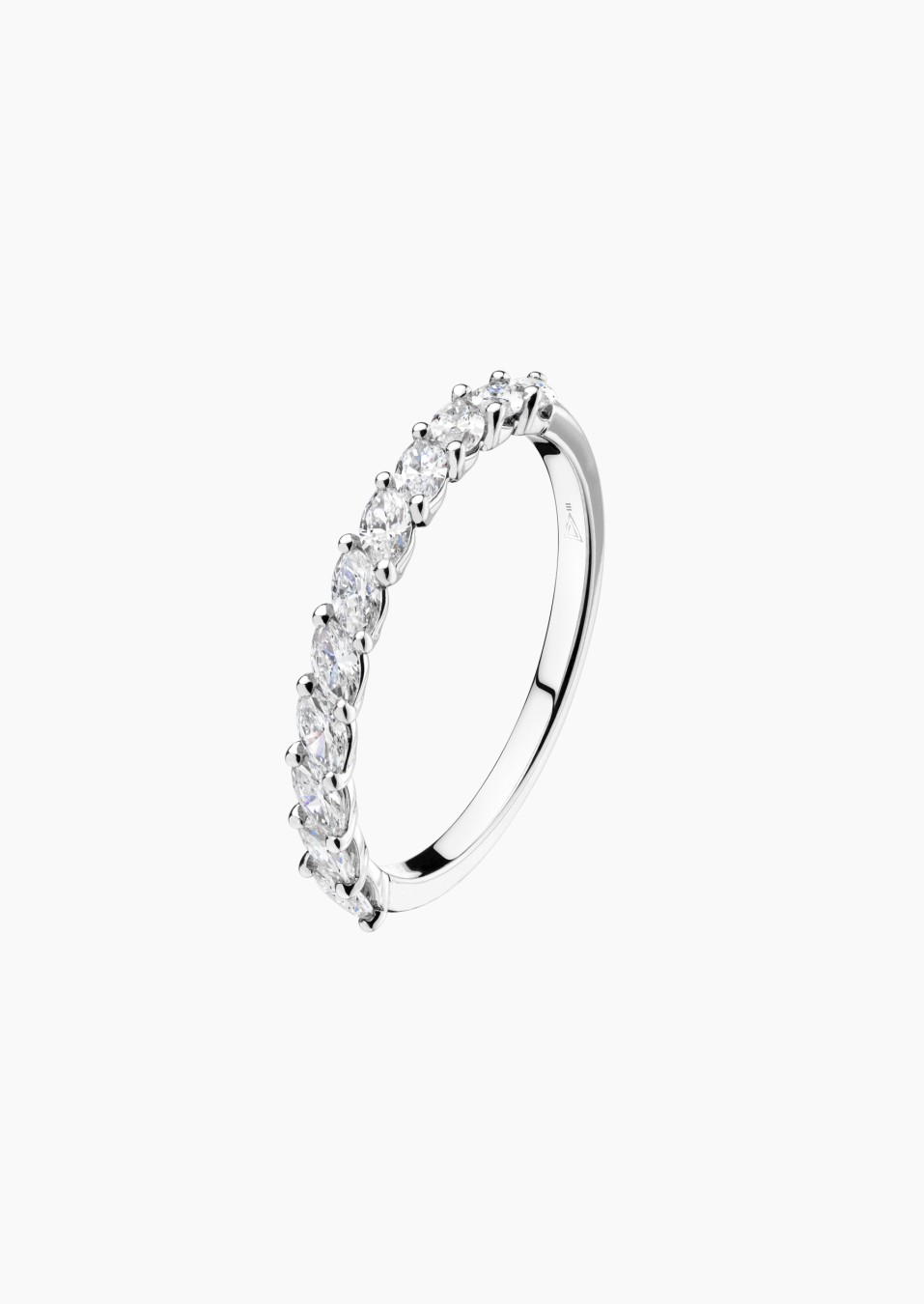 Suzanne wedding ring in gold and diamonds / Lepage