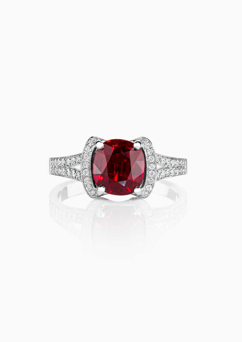 Le Siam ring in white gold, pigeon's blood ruby and diamonds \ Lepage